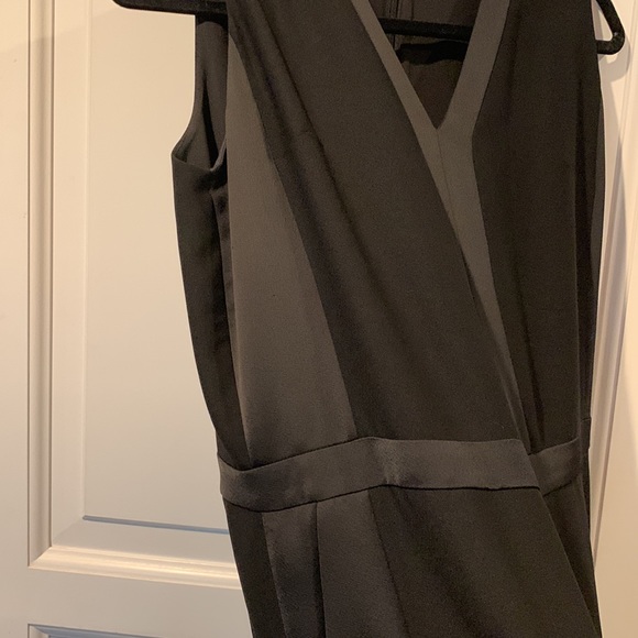 Banana Republic Black Tuxedo style jumpsuit size 14 - Picture 3 of 6